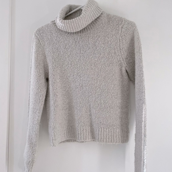 Brandy Melville Grey Knit Turtleneck Sweater - Picture 1 of 3